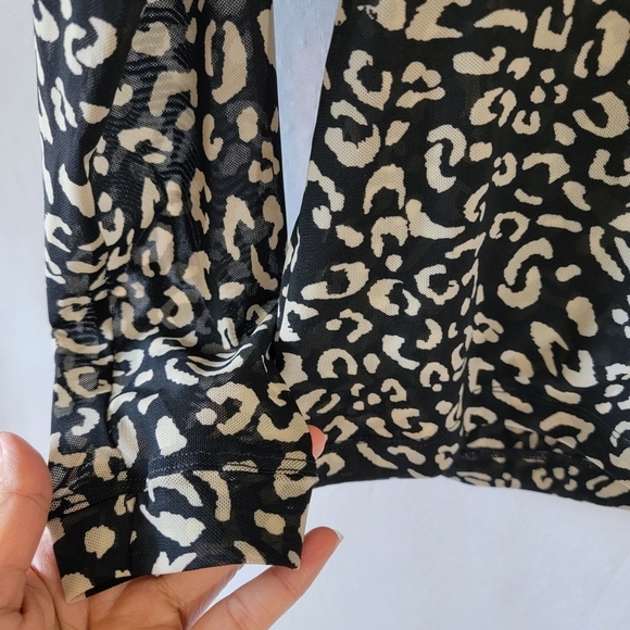 NEW Cabi Black White Skin Print Sweatheart Top M Y2K Whimsygoth Fairy Long Sleev - Picture 8 of 11